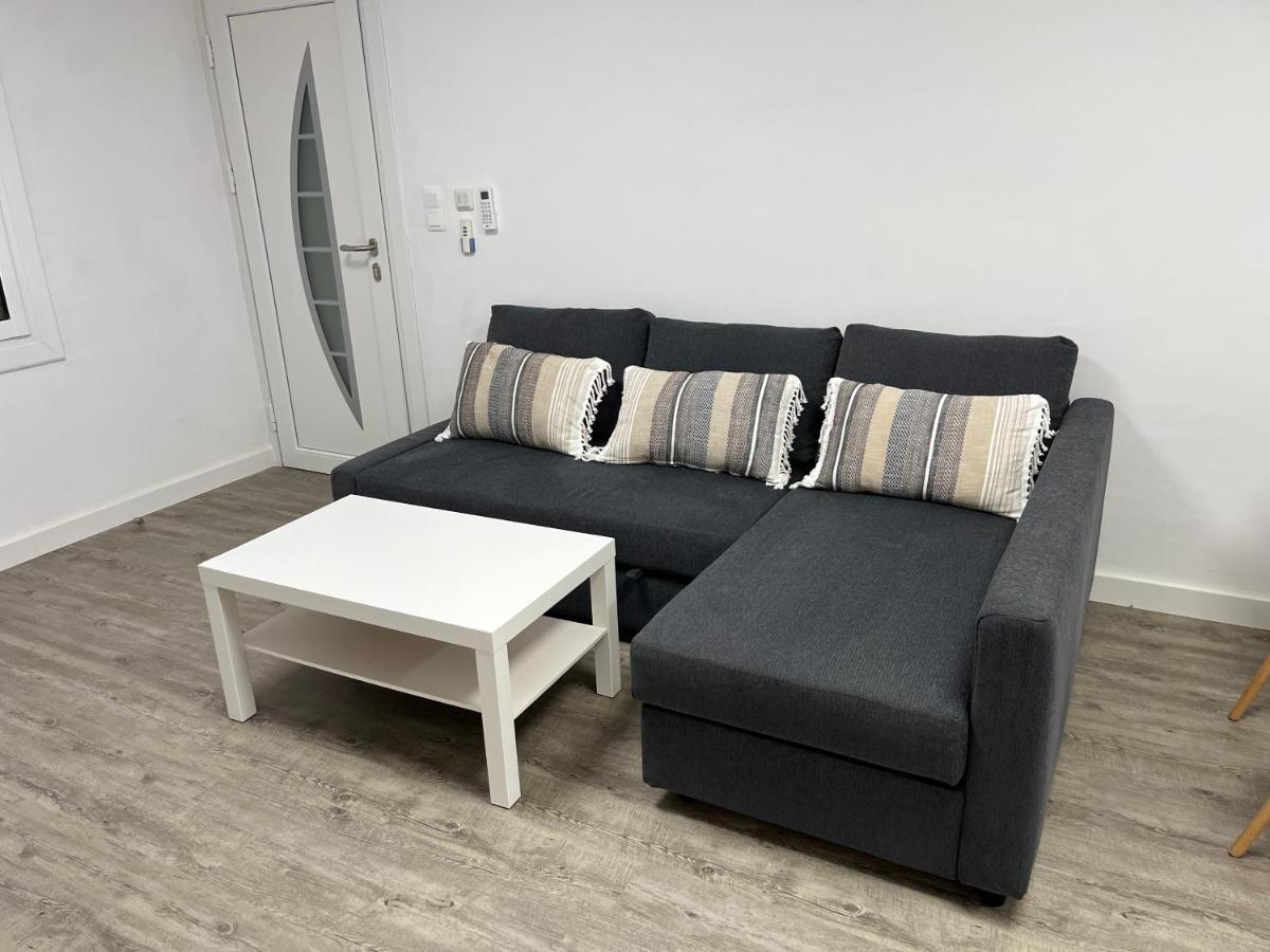 Apartamento En La Playa. Free Parking. Free Wifi L' Escala Exterior foto